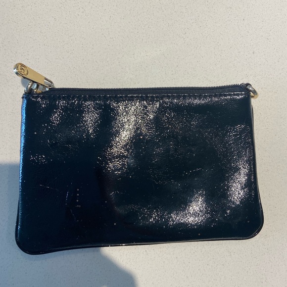 Michael Kors MK logo Shiny Black Zipper Wallet - Picture 3 of 15